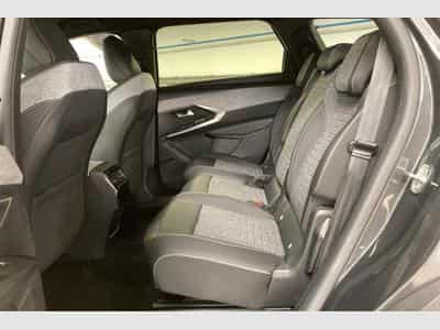 Peugeot 5008 Hybrid 136 e-DCS6 Allure (2025) - Photo 10