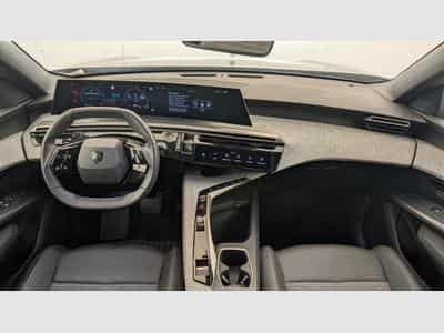 Peugeot 5008 Hybrid 136 e-DCS6 Allure (2025) - Photo 13