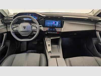 Peugeot 408 Hybrid 145 e-DCS6 Allure (2025) - Foto 13