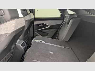 Peugeot 3008 Hybrid 145 e-DCS6 GT (2025) - Foto 12