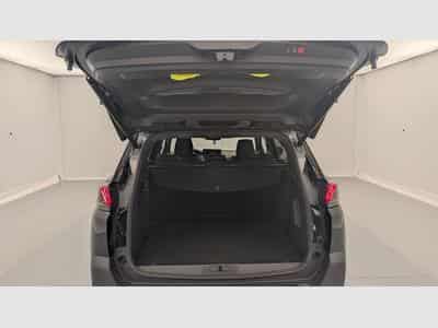 Peugeot 5008 Hybrid 136 e-DCS6 Allure Pack (2024) - Foto 11