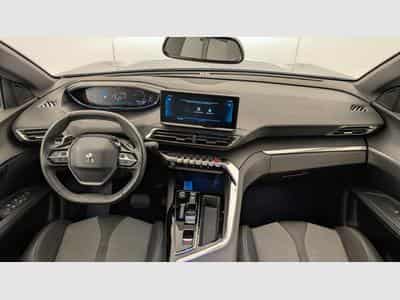 Peugeot 5008 Hybrid 136 e-DCS6 Allure Pack (2024) - Foto 13