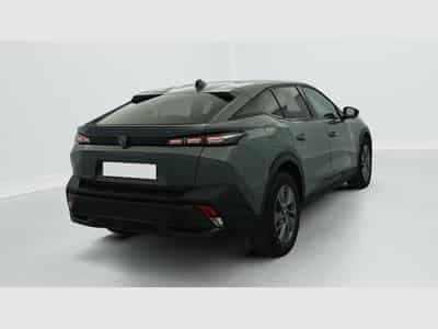 Peugeot 408 Hybrid 136 e-DCS6 Allure (2025) - Foto 7