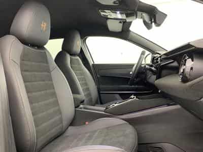 Alfa-Romeo Junior 1.2 Ibrida 145 ch eDCT6 Intensa (2026) - Foto 9
