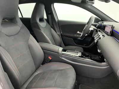 Mercedes CLASSE A 200 d 8G-DCT AMG Line (2025) - Photo 9