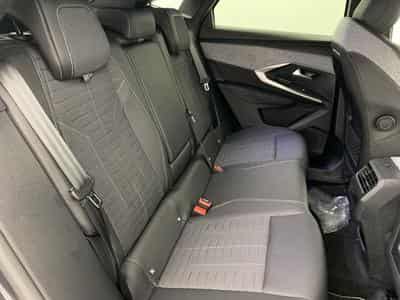 Peugeot 3008 Hybrid 145 e-DCS6 GT (2025) - Photo 10