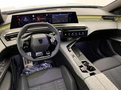 Peugeot 3008 Hybrid 145 e-DCS6 GT (2025) - Photo 14