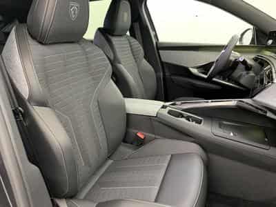 Peugeot 3008 Hybrid 145 e-DCS6 GT (2025) - Photo 9