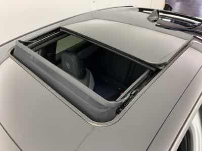 Peugeot 3008 Hybrid 145 e-DCS6 GT (2025) - Photo 10