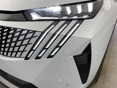 Peugeot 3008 Hybrid 145 e-DCS6 GT (2025) - Photo 11