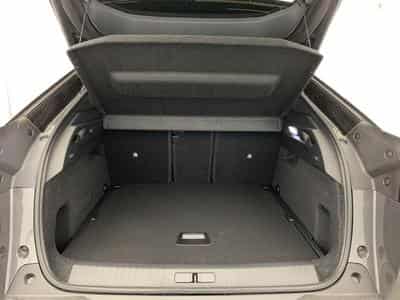 Peugeot 3008 Hybrid 145 e-DCS6 GT (2025) - Photo 11