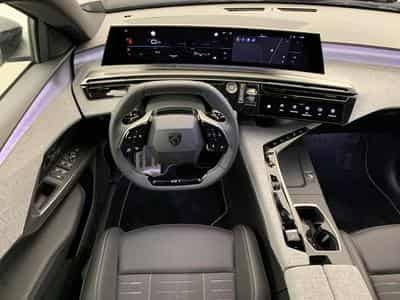 Peugeot 3008 Hybrid 145 e-DCS6 GT (2025) - Photo 13