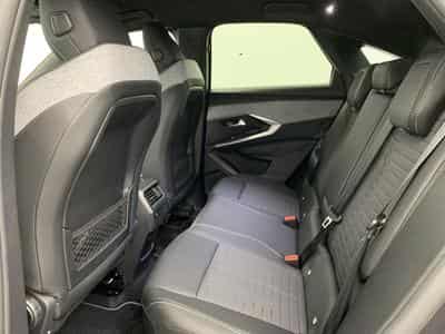 Peugeot 3008 Hybrid 145 e-DCS6 GT (2025) - Photo 15