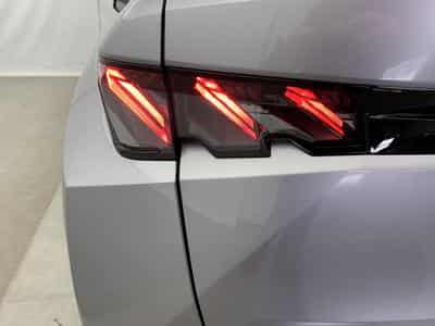 Peugeot 3008 Hybrid 145 e-DCS6 GT (2025) - Photo 10