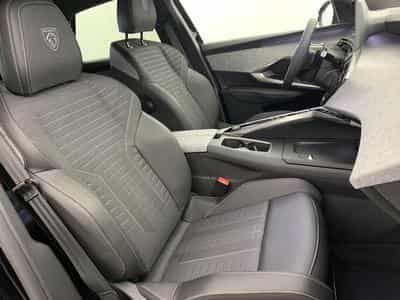 Peugeot 3008 Hybrid 145 e-DCS6 GT (2025) - Photo 13