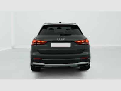 Audi Q3 35 TDI 150 ch S tronic 7 Design (2023) - Photo 6