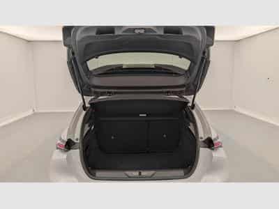 Peugeot 308 Hybrid 145 e-DCS6 Allure (2025) - Photo 11