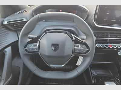 Peugeot 2008 Hybrid 145 e-DCS6 Allure (2026) - Photo 14
