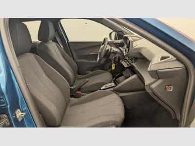 Peugeot 2008 Hybrid 145 e-DCS6 Style (2025) - Photo 9