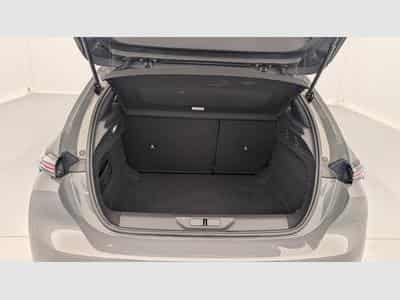 Peugeot 308 Hybrid 145 e-DCS6 Allure (2025) - Photo 11