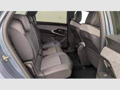 Peugeot 5008 HYBRID 145 CH E-DCS6 ALLURE (2025) - Photo 10