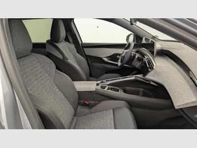 Peugeot 5008 HYBRID 145 CH E-DCS6 ALLURE (2025) - Photo 9