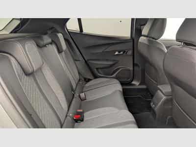 Peugeot 2008 PureTech 100 S&S BVM6 Allure (2024) - Photo 10