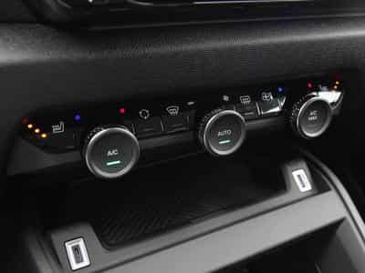 Citroën C4 1.2 130 Auto Max (2025) - Photo 12