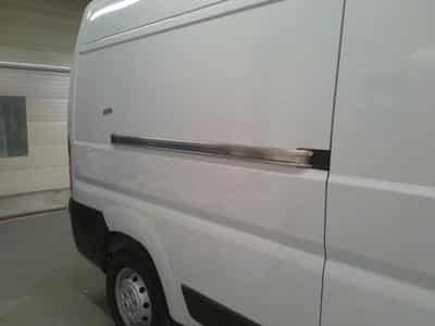 Peugeot Boxer L3H2 75 kWh (2025) - Foto 12
