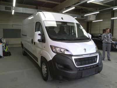 Peugeot Boxer L3H2 75 kWh (2025) - Foto 2