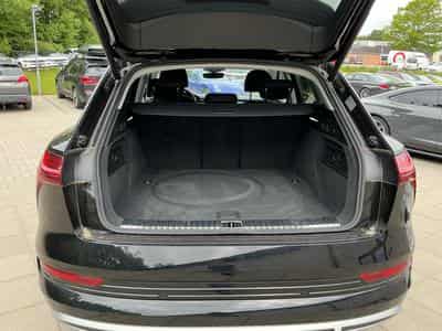 Audi e-tron S line (2022) - Photo 15