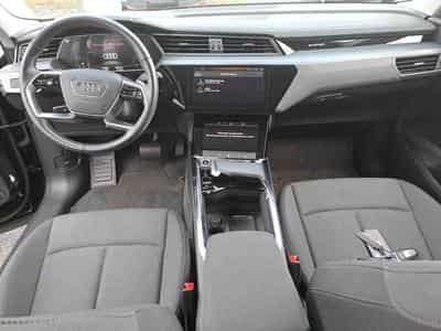 Audi e-tron quattro 50 (2022) - Photo 6