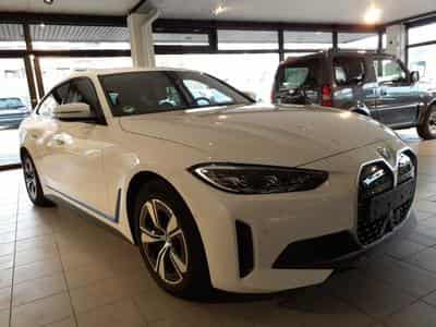 Bmw i4 eDrive40 (2023) - Photo 2