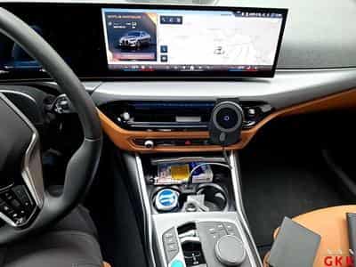 Bmw i4 eDrive40 (2025) - Photo 4
