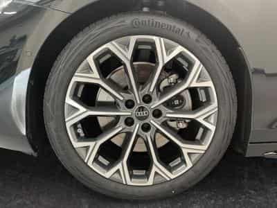 Audi A6 S-Line (2025) - Photo 11
