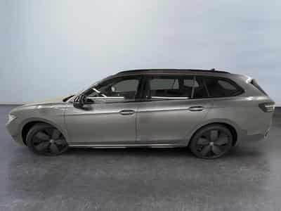 VW Passat R-Line (2025) - Photo 4