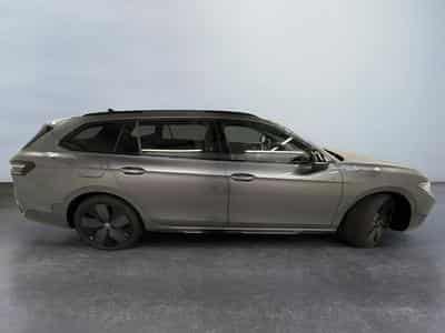 VW Passat R-Line (2025) - Photo 8