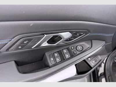 Bmw 330 M Sport (2025) - Photo 8