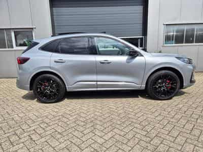 Ford Kuga ST-Line (2025) - Photo 6