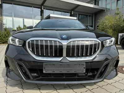 Bmw 530 5er - 530 e M Sport (EURO 6e) (2024) - Photo 3