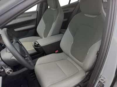 Volvo EX30 Plus 2WD Pure Electric/ACC/Winter/Harmann-K (2024) - Photo 9