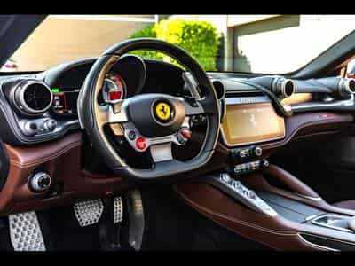 Ferrari GTC4 Lusso V12 (689 CH) - GRIGIO SILVERSTONE – FERRARI POWER WARRANTY 0 (2016) - Foto 11