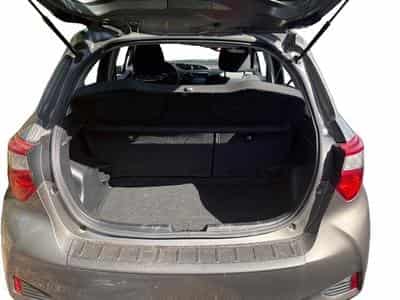 Toyota Yaris 1.5i VVT-i E-CVT Style (2021) - Foto 4