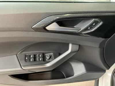 VW T-Cross R-Line+DSG+P.Ass.+RearView+IQ-Drive (2024) - Photo 10