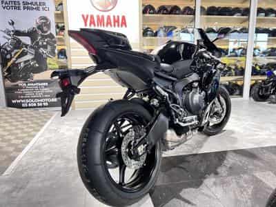 Yamaha R9 (2026) - Foto 3