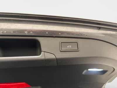 VW Passat Variant R-Line (2026) - Photo 10