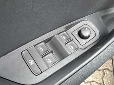 Skoda Karoq Selection (2026) - Foto 11