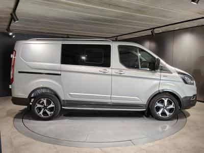 Ford Transit 2.0 TDCI DOUBLE CABINE L2H1 5 PLACES BOITE AUTO CARPLAY CAME (2023) - Photo 2