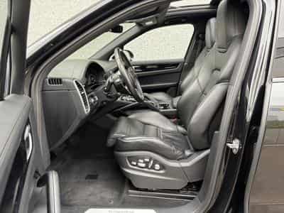 Porsche Cayenne 3.0 V6/PANORAMA/KAMERA/ (2018) - Foto 3