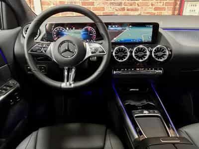 Mercedes GLA 200 (2025) - Photo 4